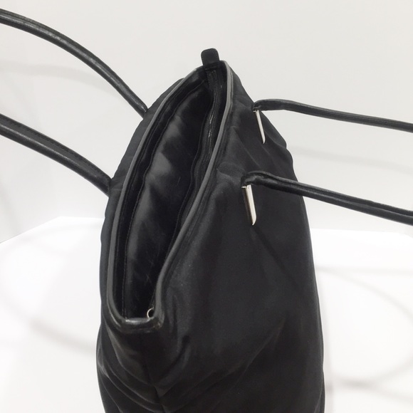 Gucci black nylon and leather large vintage shoulder tote bag - Picture 6 of 12